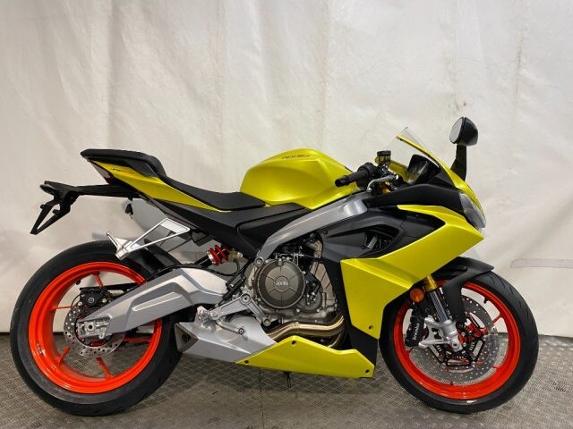 4994323  APRILIA Rs RS660