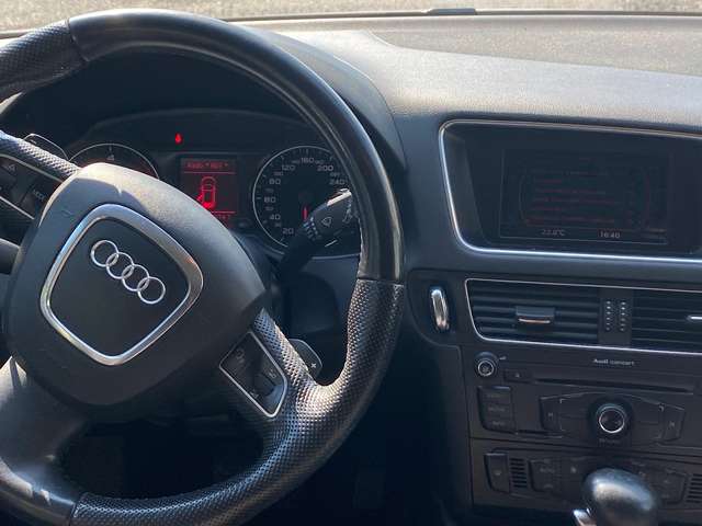 4711718  AUDI Q5 2 serie Audi Q5 2.0