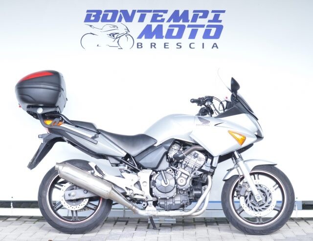 4875537  HONDA CBF 600 2004 + BAULETTO