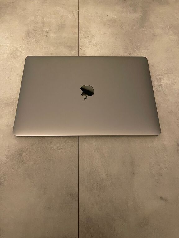 4863147 MacBook Air 13