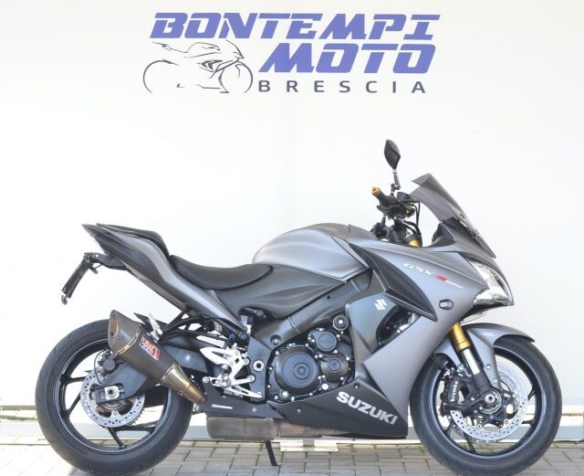 4962042  SUZUKI GSX 2015