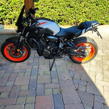 4958681  YAMAHA MT sport